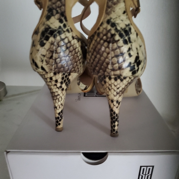 Snake Print Heel 3/$15 - Picture 7 of 7